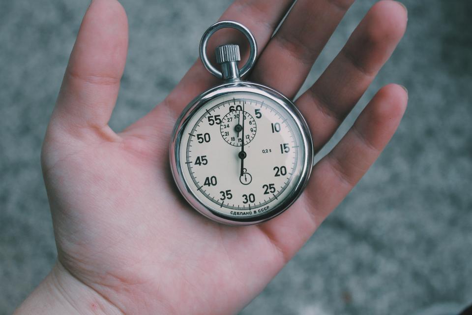 Wall clock showing the time